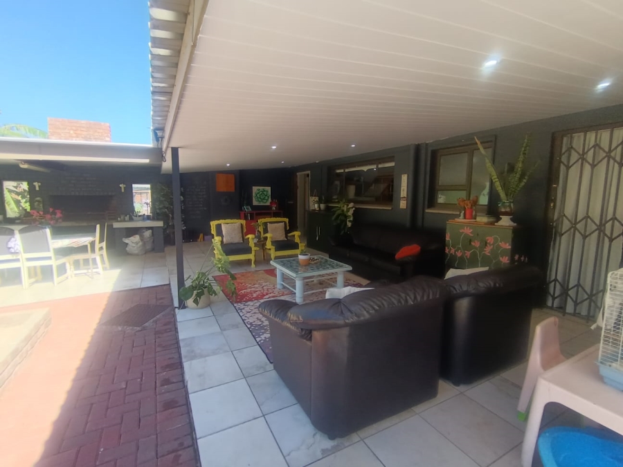 4 Bedroom Property for Sale in Hillcrest Northern Cape